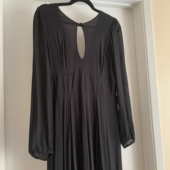 NEW 🖤 Reformation Amalia Black Keyhole Dress 10 - Picture 3 of 4